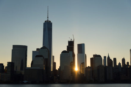 Lever du soleil sur Manhattan Freedom Tower