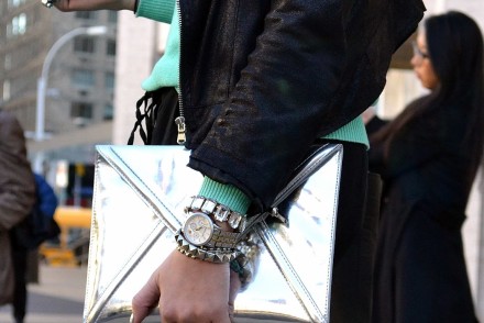 silver-case-accessory-NYFW-streetyle-look-newyork-mybigapplecity