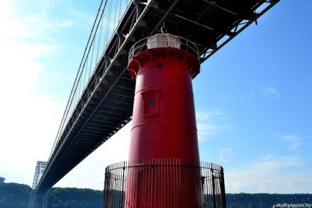 MyBigAppleCity_GWT_NYC_lighthouse