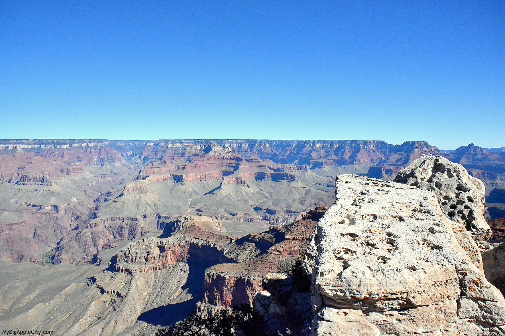 Visit-Grand-Canyon-USA-travel-blogger-MyBigAppleCity