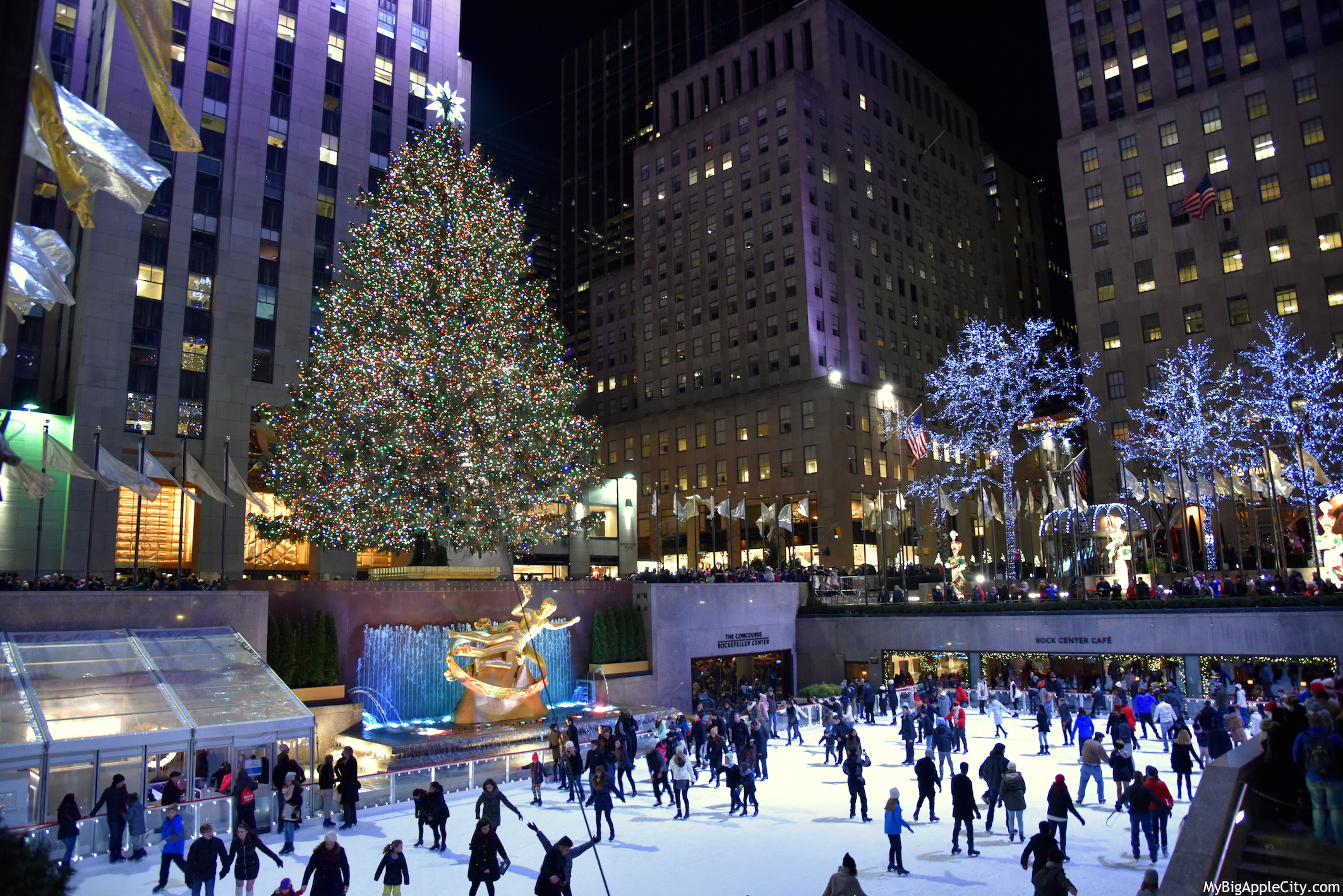 Christmas-in-New-York-manhattan-rock-center-MyBigAppleCity