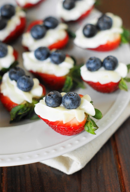 Red-White-and-Blue-Strawberry-Cheesecake-Bites 1