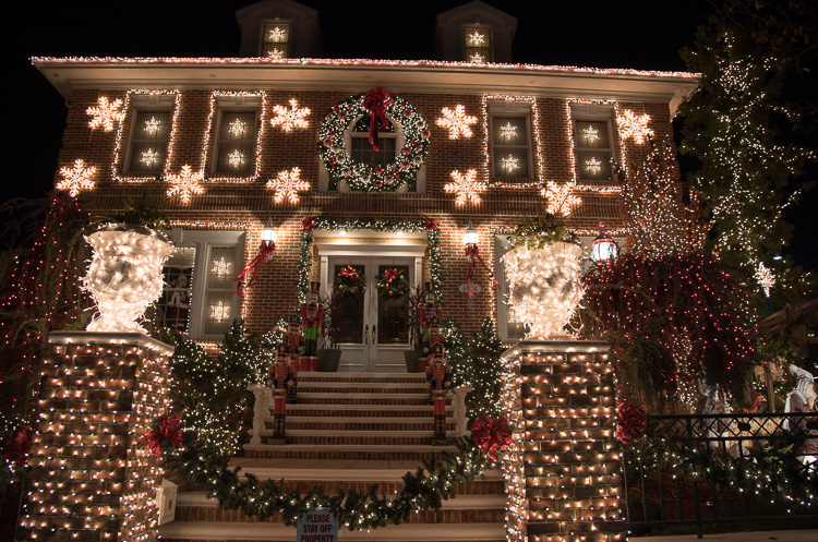 Les maisons décorées pour Noël à New York Dyker Heights mybigapplecity
